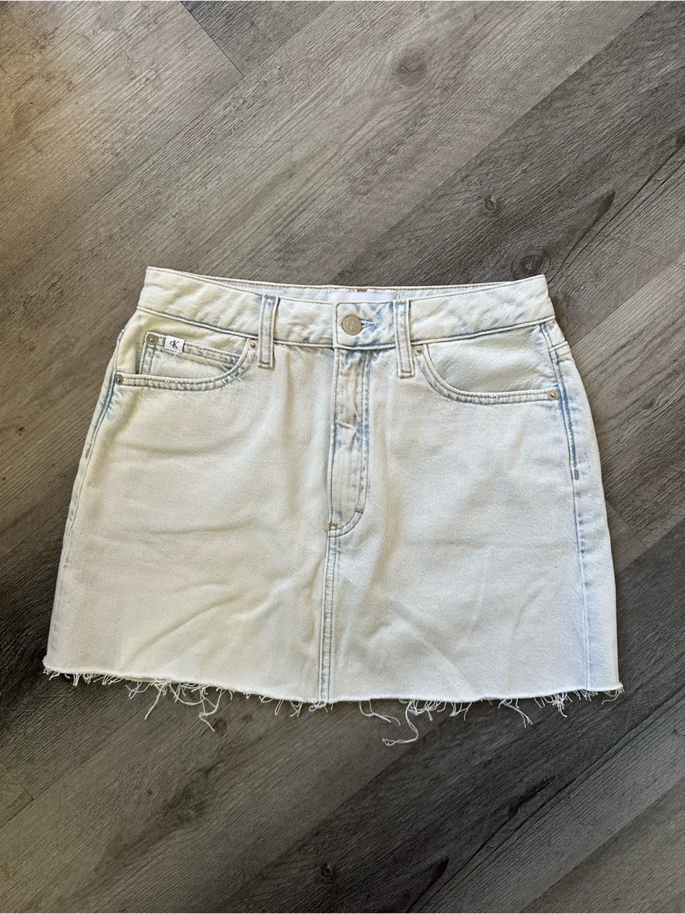 ✨ NWOT Calvin Klein Light Wash Denim Mini Skirt